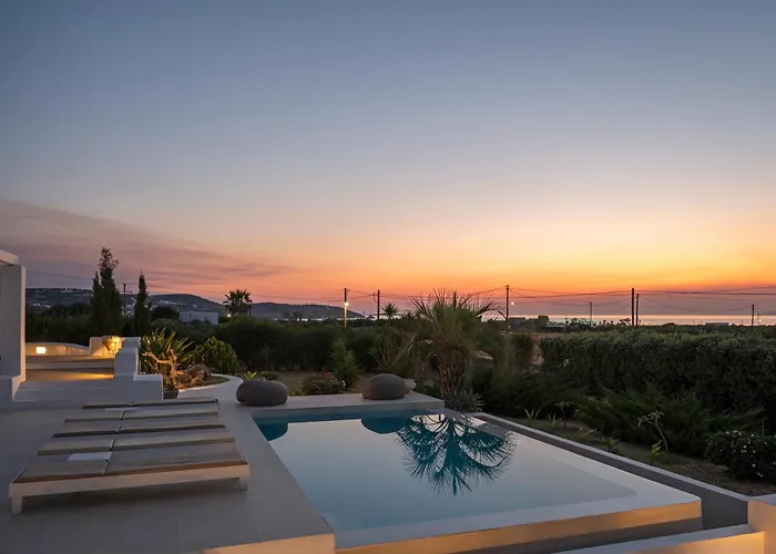 Maria Paros Μώλος Πάρου