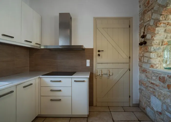 Maria Paros Βίλα *