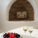 Maria Paros Vila